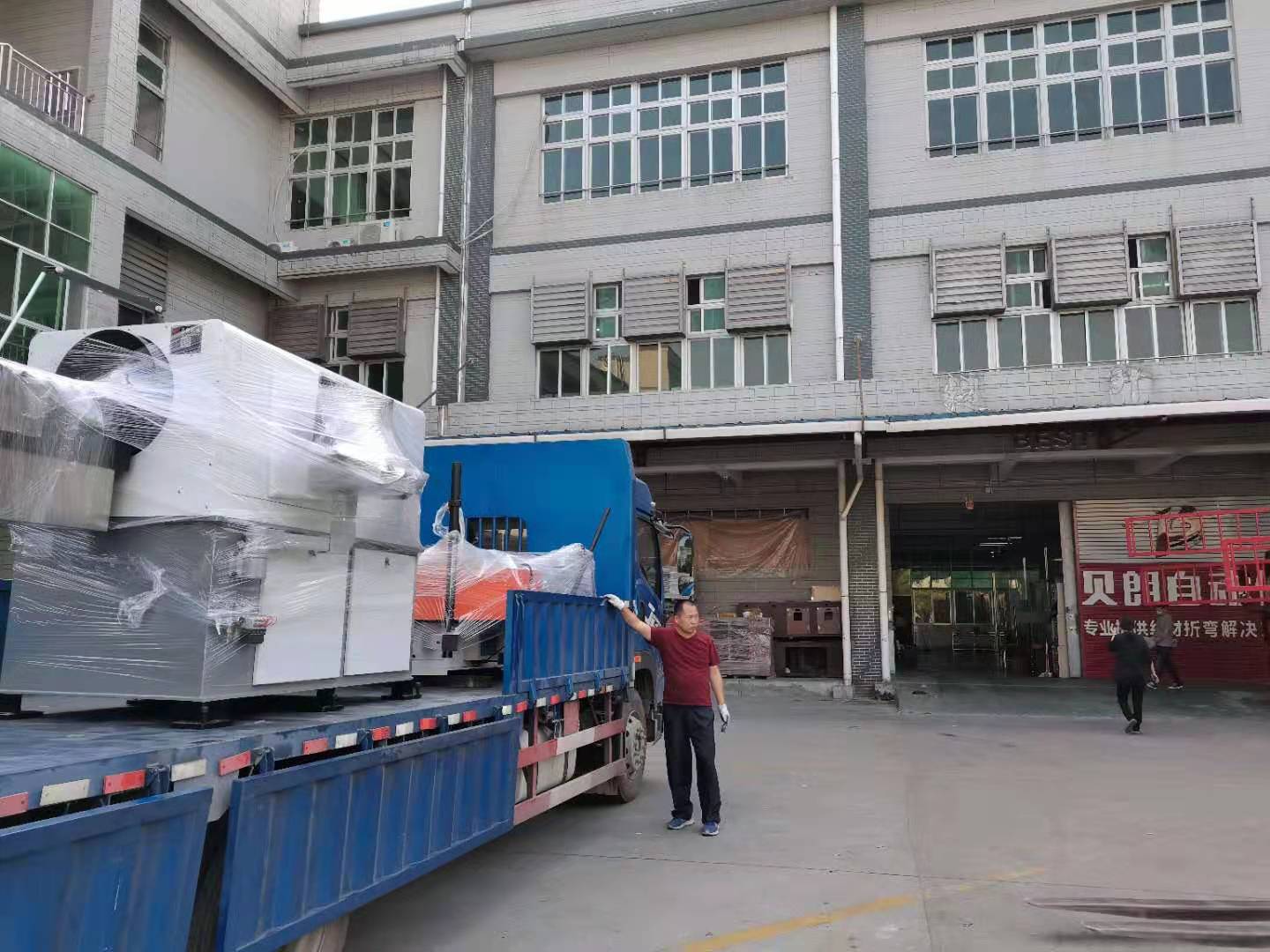 喜訊，貝朗鐵線折彎機發(fā)往河南某客戶處